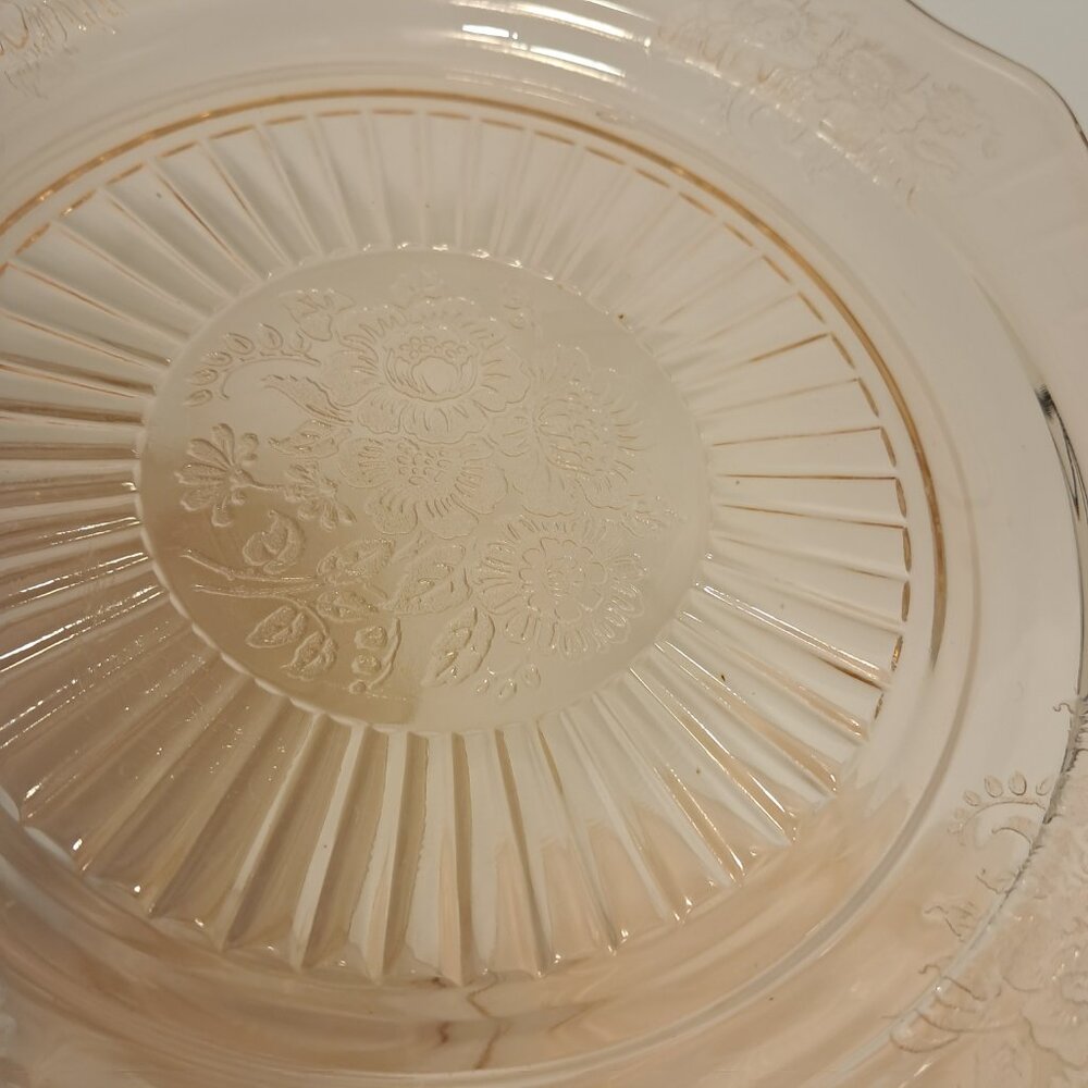 Set of five vintage Anchor Hocking Blush salad plates - Picture 2 of 9